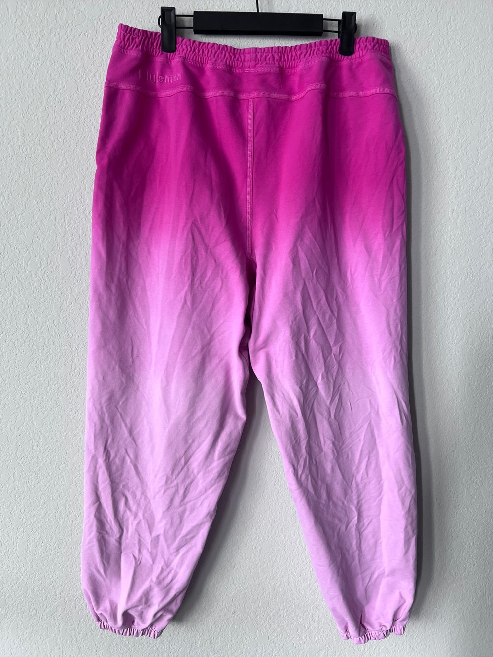 Lululemon LA Super-High-Rise Jogger
Sonic Pink Ombre Wash Size 10